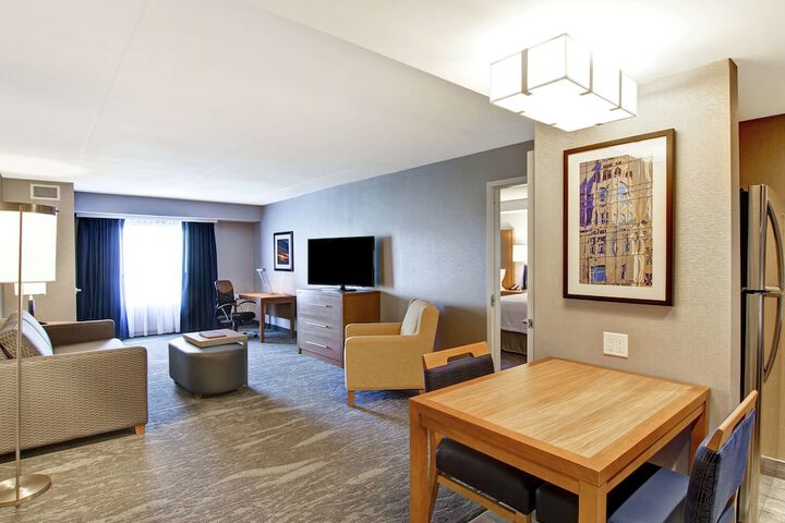 Room 51 of 60