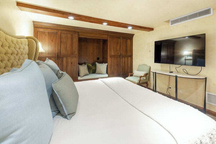 The Lodge at Vail a RockResort by Vail Resorts