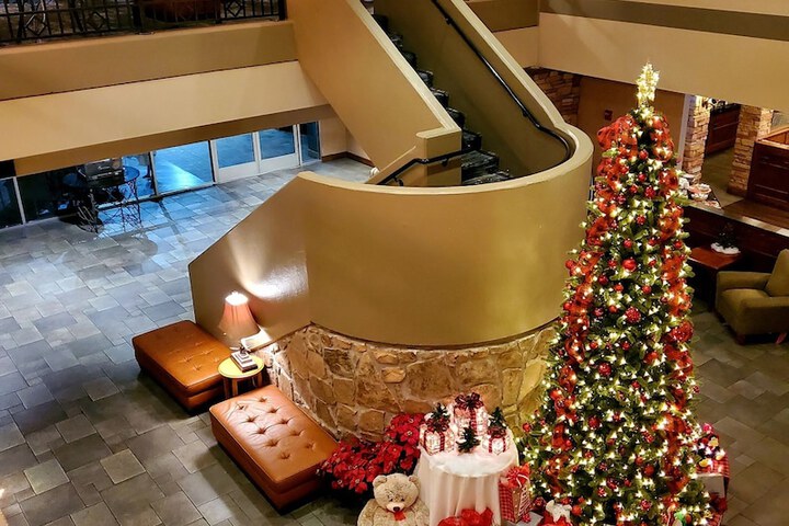 The Ramsey Hotel and Convention Center Pigeon Forge