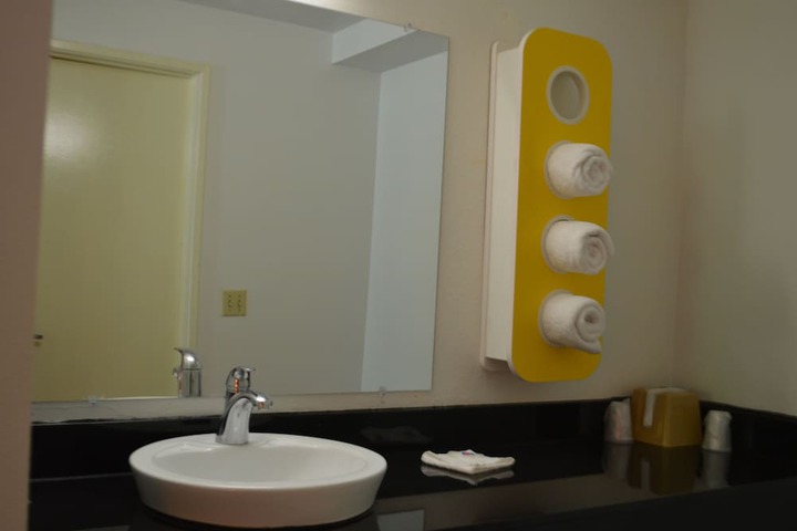 Room 18 of 46