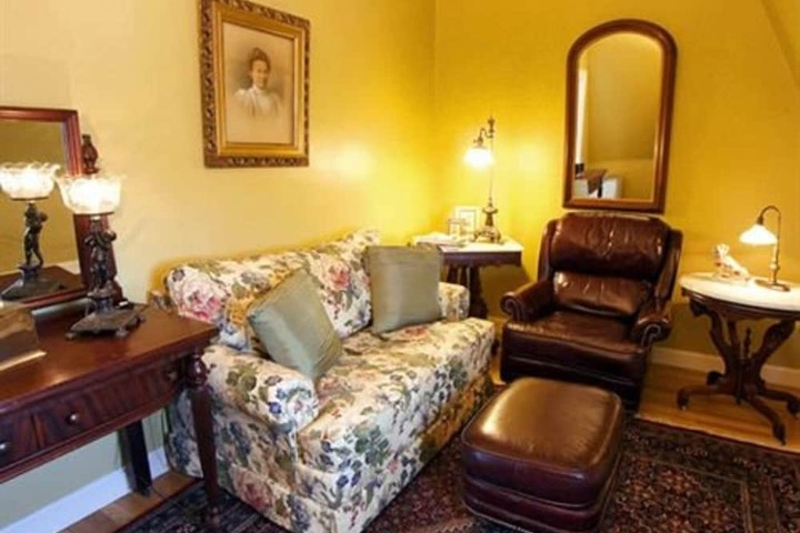 Sarah Kendall House
