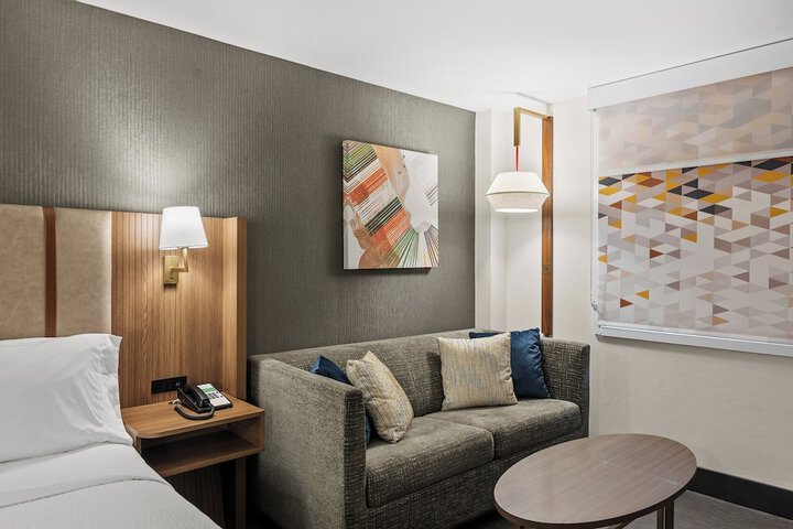 Holiday Inn Niagara Falls State Park Entry by IHG