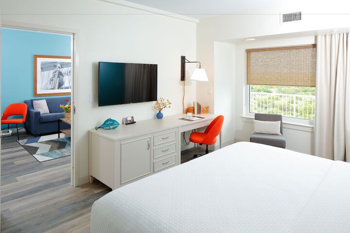 Room 56 of 102