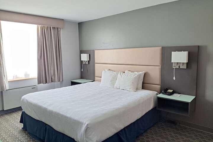 Room 46 of 66