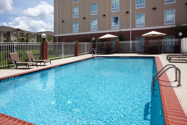 Pool 15 of 51