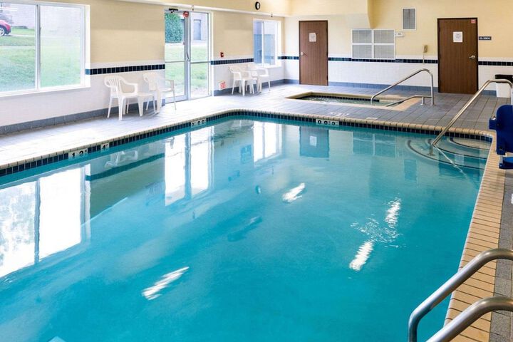 Pool 4 of 34