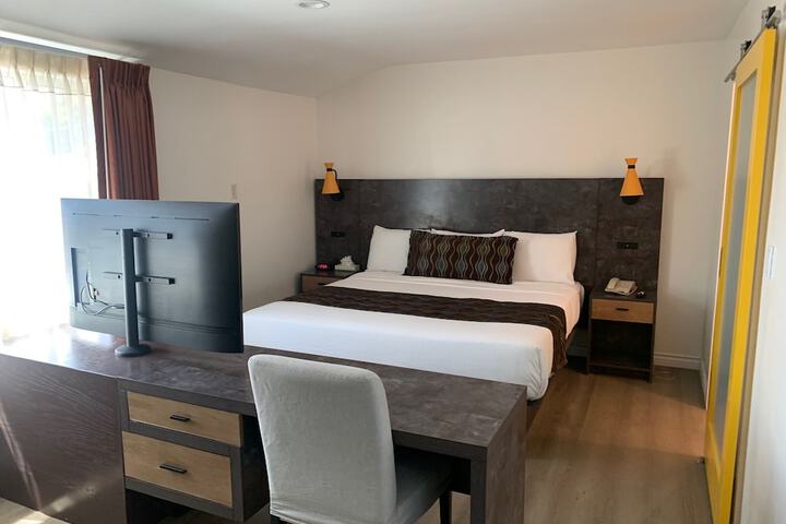 Room 51 of 59