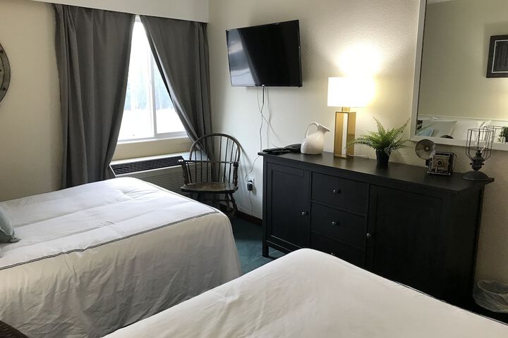 Room 10 of 30