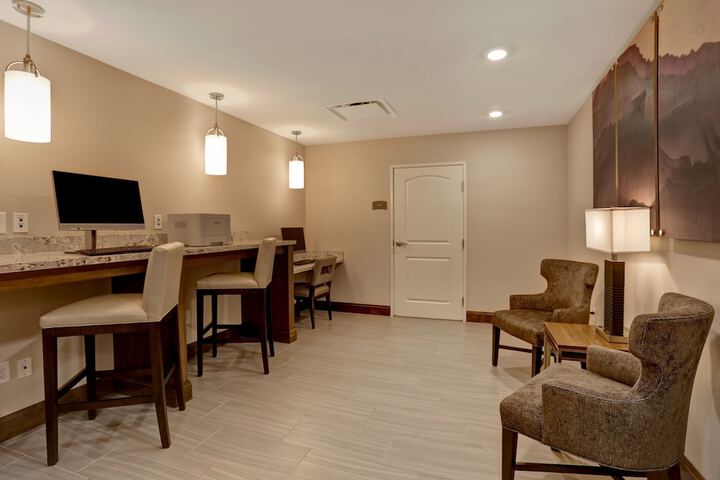 Staybridge Suites Overland Park - Kansas City S by IHG