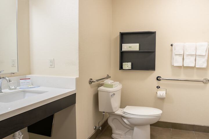 Candlewood Suites Bay City by IHG
