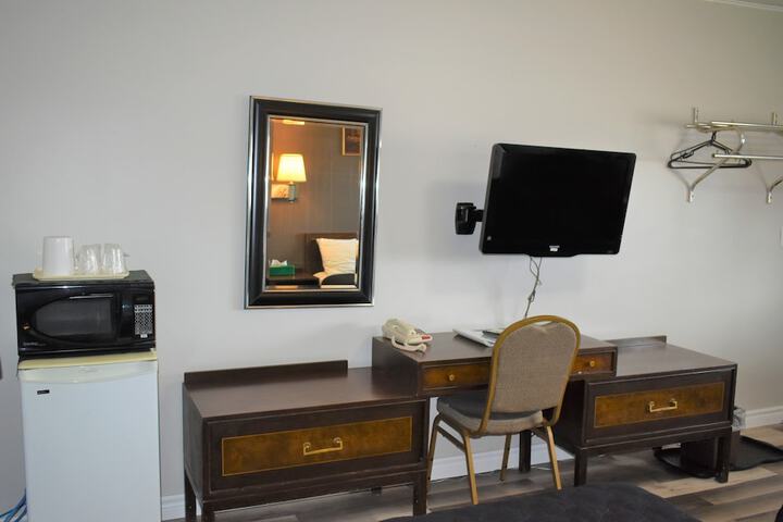 Room 18 of 38