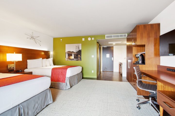 Room 13 of 29