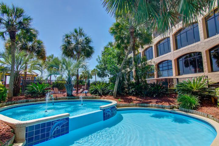 Beach Cove Resort