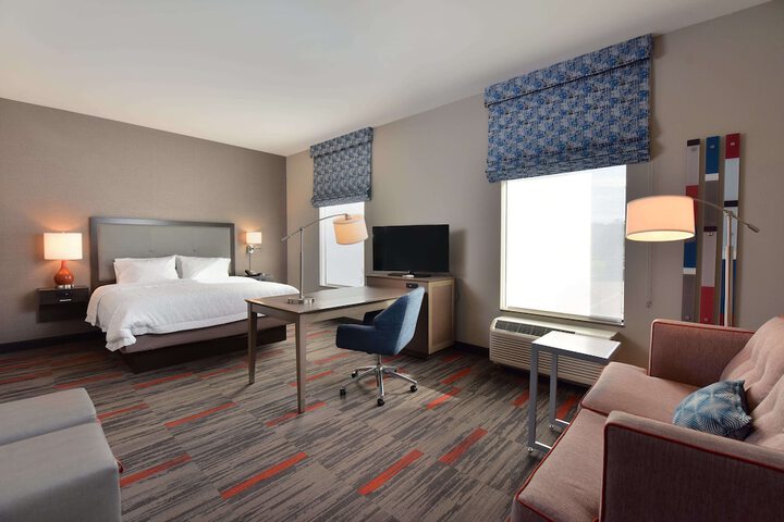 Room 14 of 38