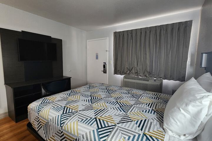 Motel 6 Conroe TX