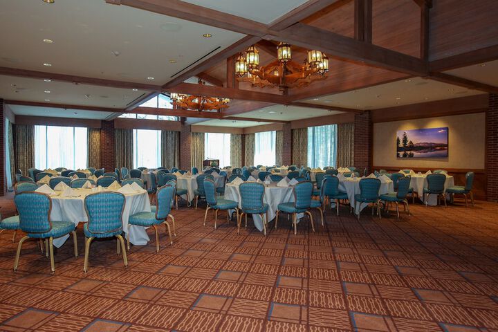Ballroom/Hall 47 of 64