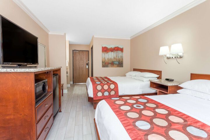 Room 5 of 19