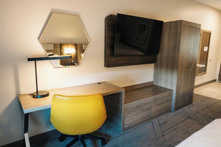 Room 22 of 70
