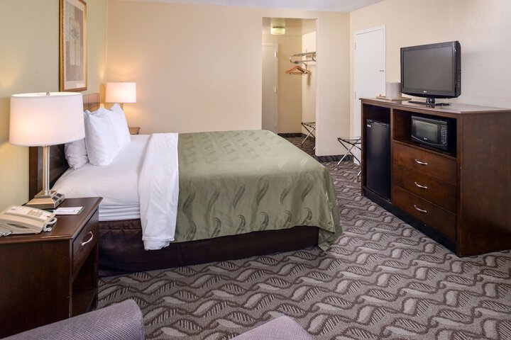 Quality Inn & Suites Montebello - Los Angeles