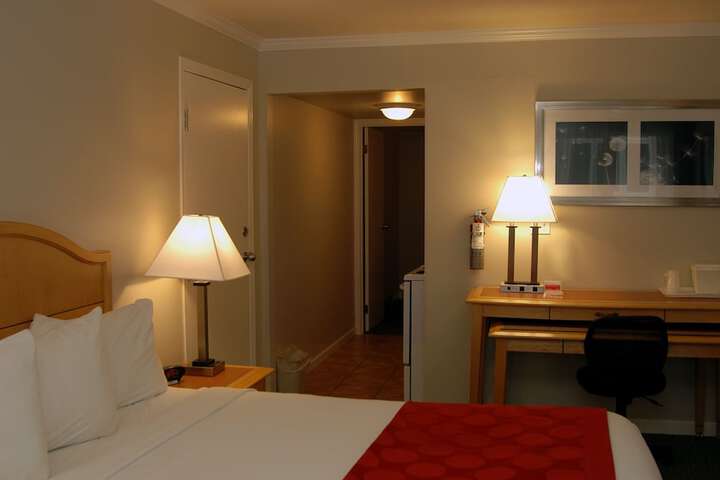 Room 17 of 49
