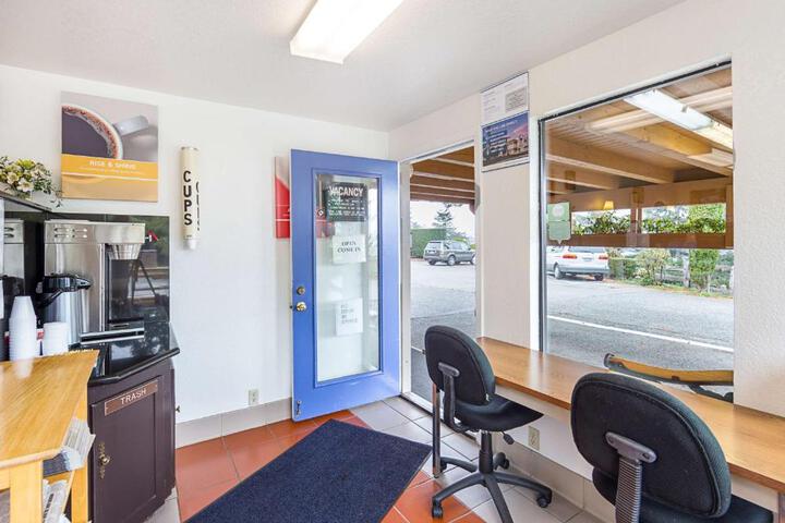 Motel 6 Gold Beach OR