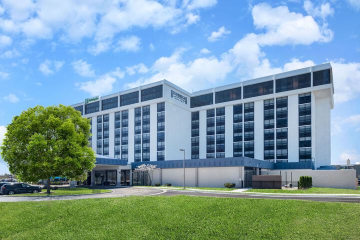 Hotel 2 of 66