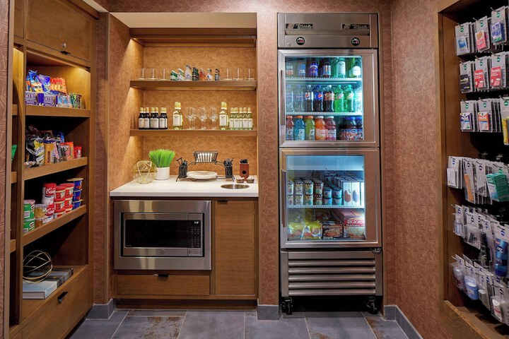 Fairfield Inn & Suites by Marriott Albany Airport