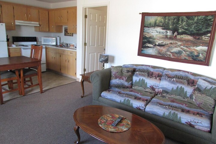 Douglas Inn & Suites