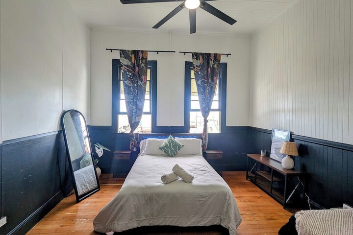 Howzit Hostels Hawaii
