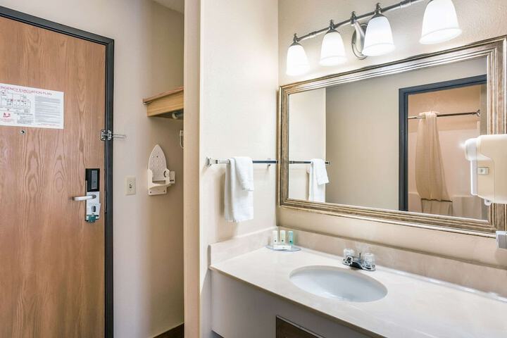 Room 35 of 45
