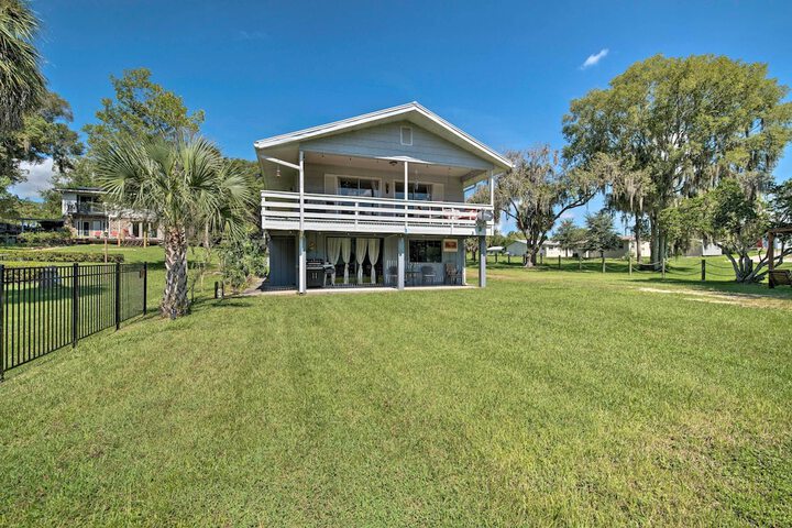 Riverfront Apt w / Kayak Launch in Dunnellon