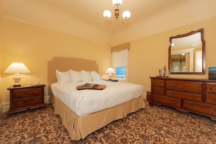 Room 10 of 39
