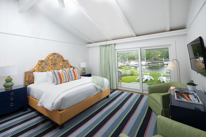 Yachtsman Hotel & Marina Club