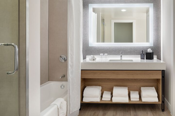 Sheraton Stonebriar Hotel