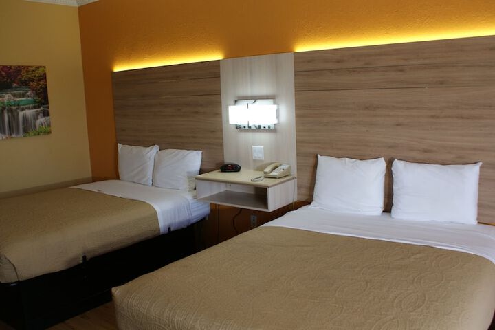 Room 35 of 41