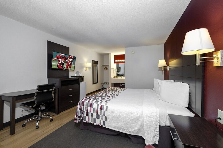 Room 21 of 38