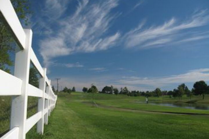 Bright Leaf Golf Resort