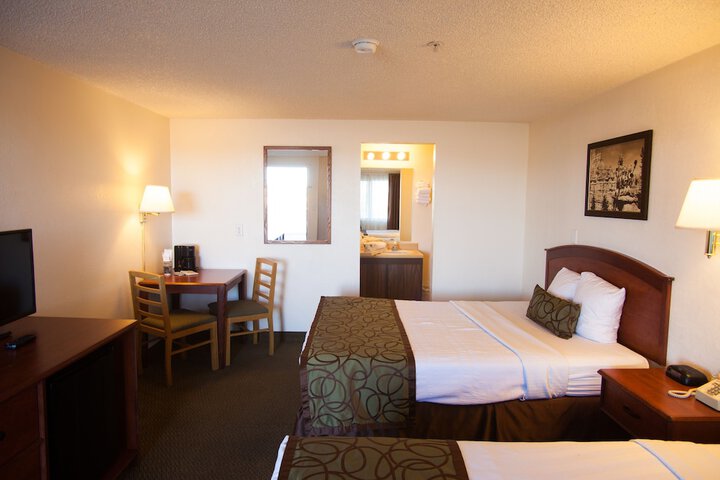 Room 19 of 39