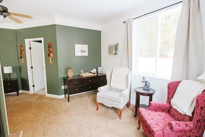 Room 14 of 32