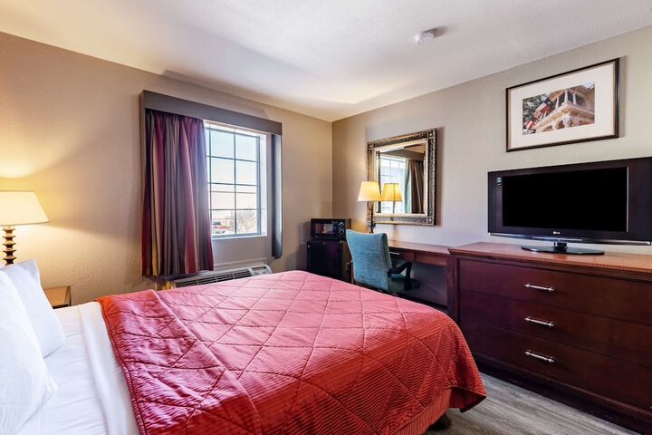 Room 18 of 32