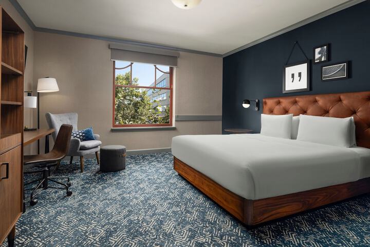 Room 19 of 32