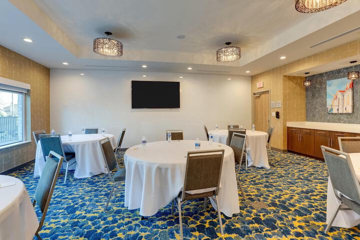 Hampton Inn & Suites Weatherford