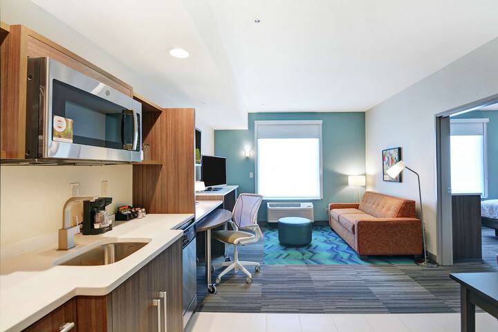 Room 14 of 46