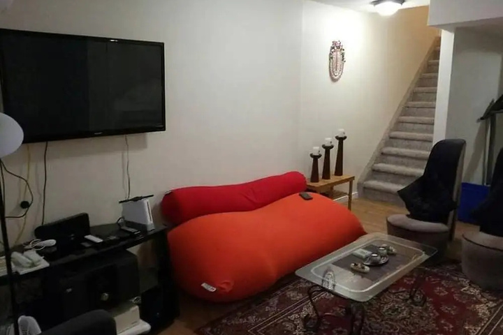 Beautiful Furnished Basement Suite in Airdrie