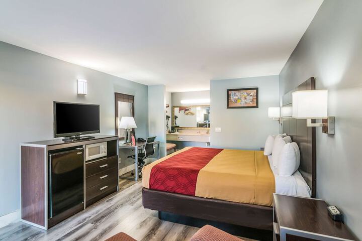 Room 40 of 47