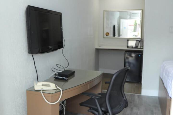 Room 20 of 36