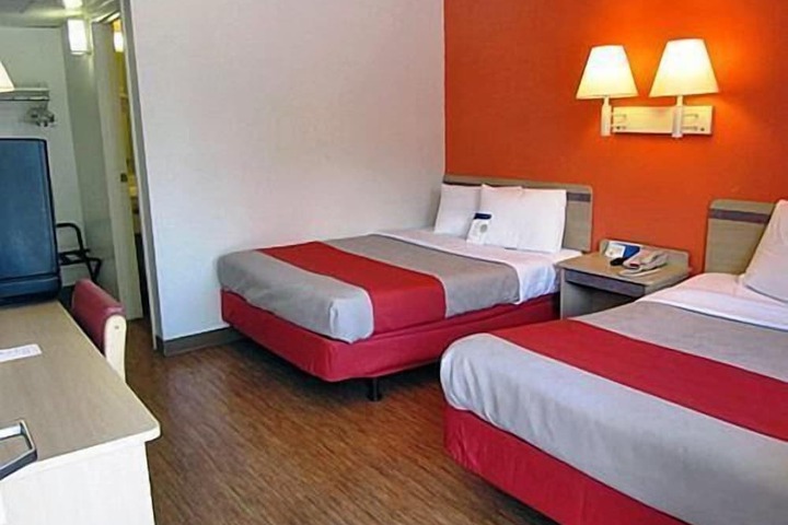 Room 63 of 74
