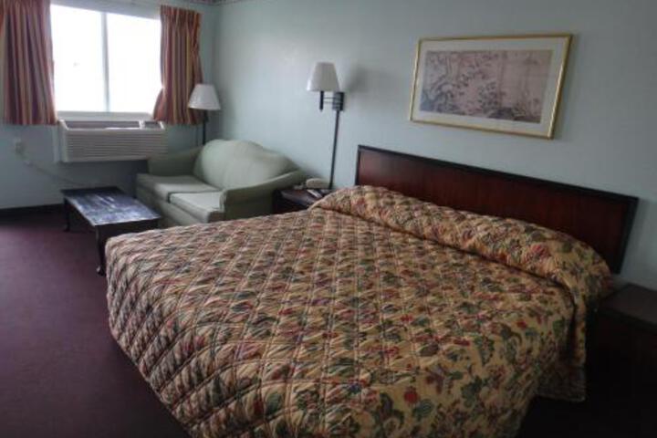 Room 25 of 25