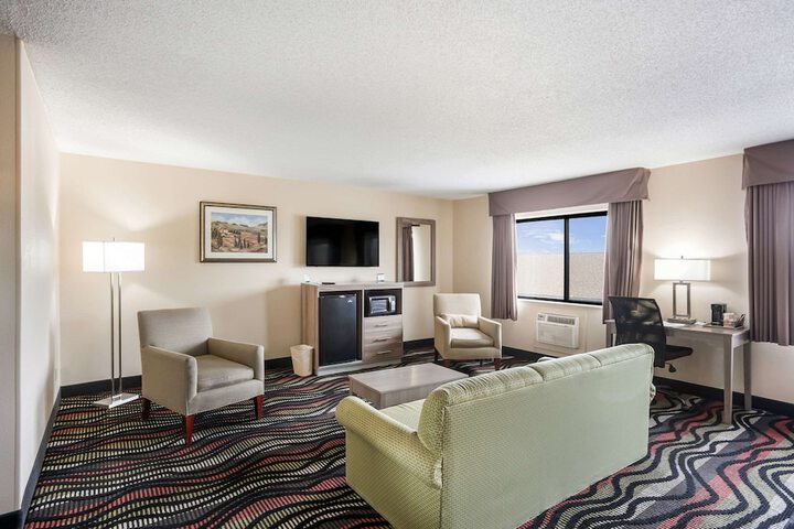 Room 34 of 45