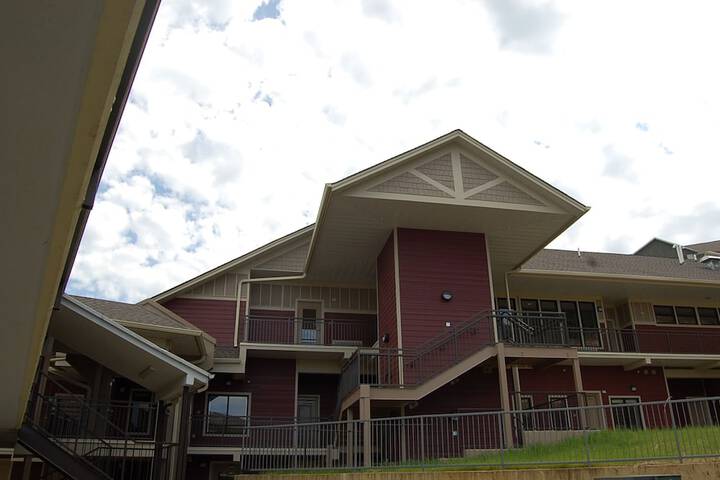 Hotel 2 of 150